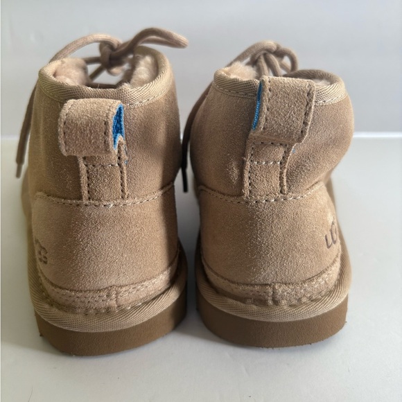 NWOT UGG Neumel Boot Size 5 Men’s/ 6.5 Women’s main image 4